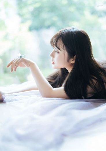 室内游泳馆裸体无删减版电影_4K在线视频观看